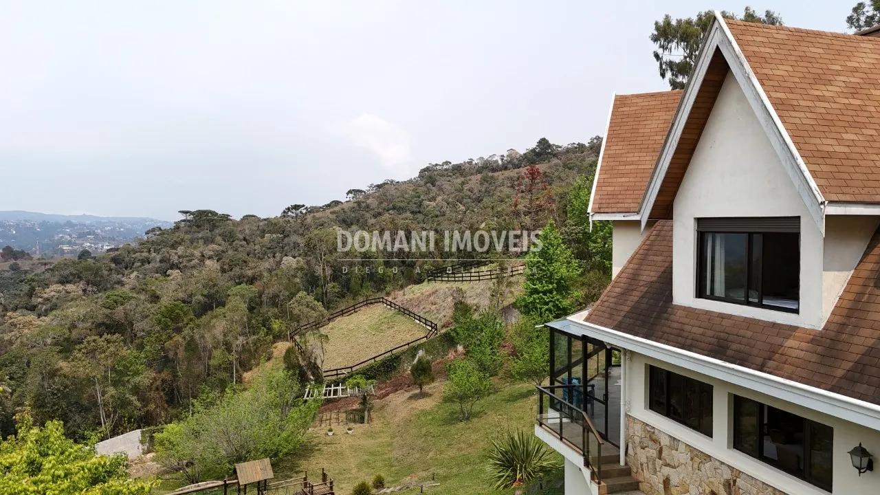 House for sale of 1 acres in Campos do Jordão, SP, Brazil