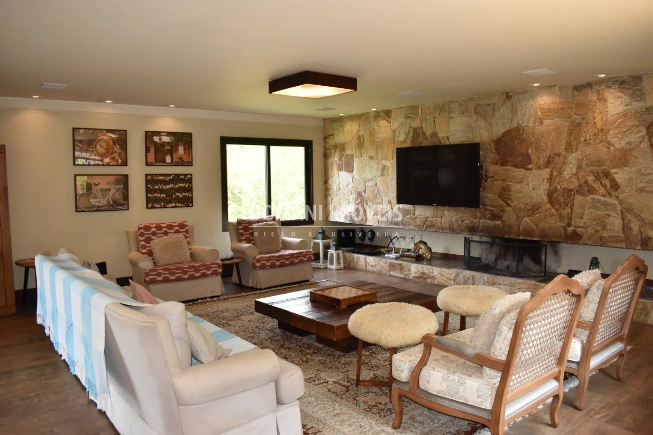 House for sale of 1 acres in Campos do Jordão, SP, Brazil