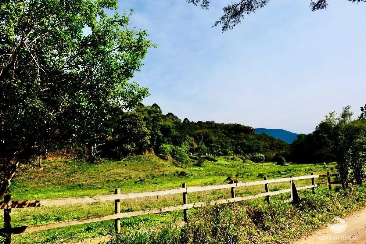 Small farm for sale of 5 acres in São José dos Campos, SP, Brazil