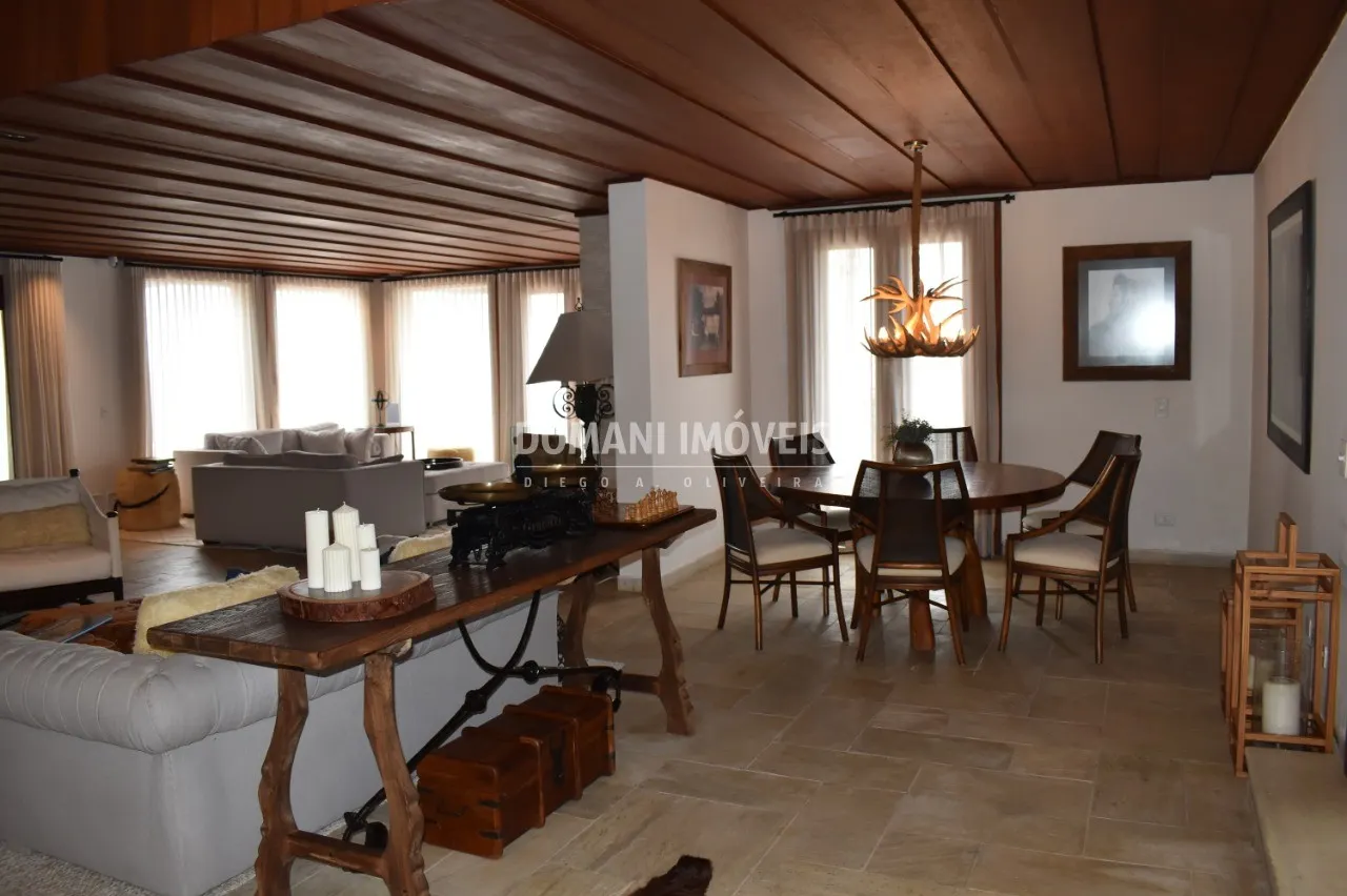 Casa à venda de 1 ha em Campos do Jordão, SP, Brasil