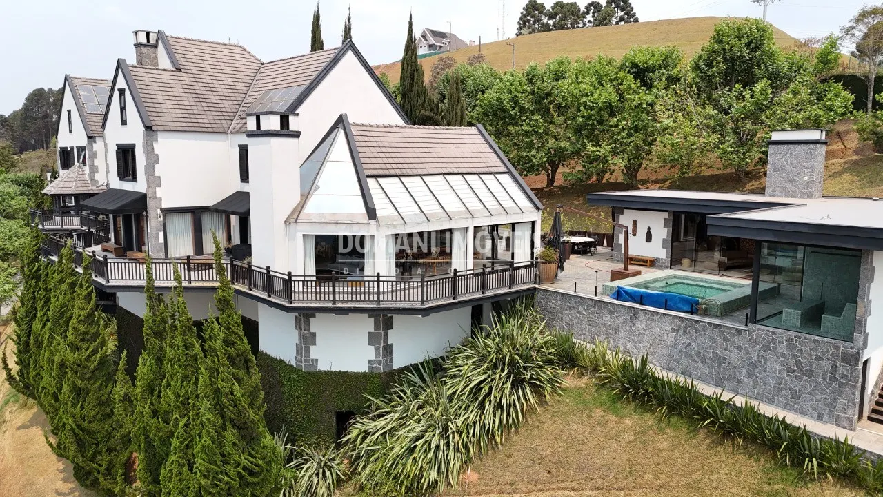 Casa à venda de 1 ha em Campos do Jordão, SP, Brasil