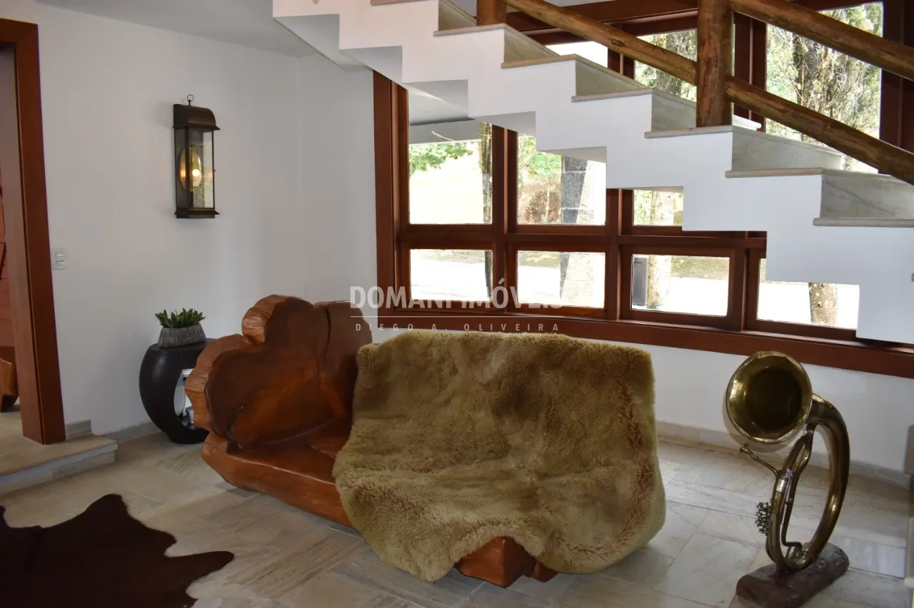 Casa à venda de 1 ha em Campos do Jordão, SP, Brasil