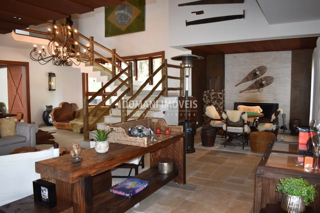 Casa à venda de 1 ha em Campos do Jordão, SP, Brasil