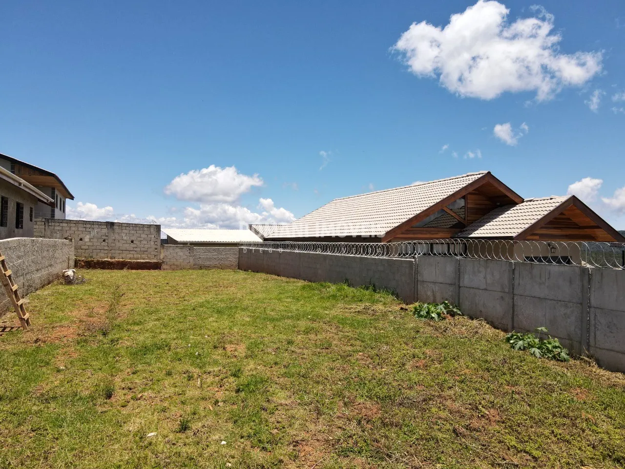 Terreno à venda de 465 m² em Campos do Jordão, SP, Brasil