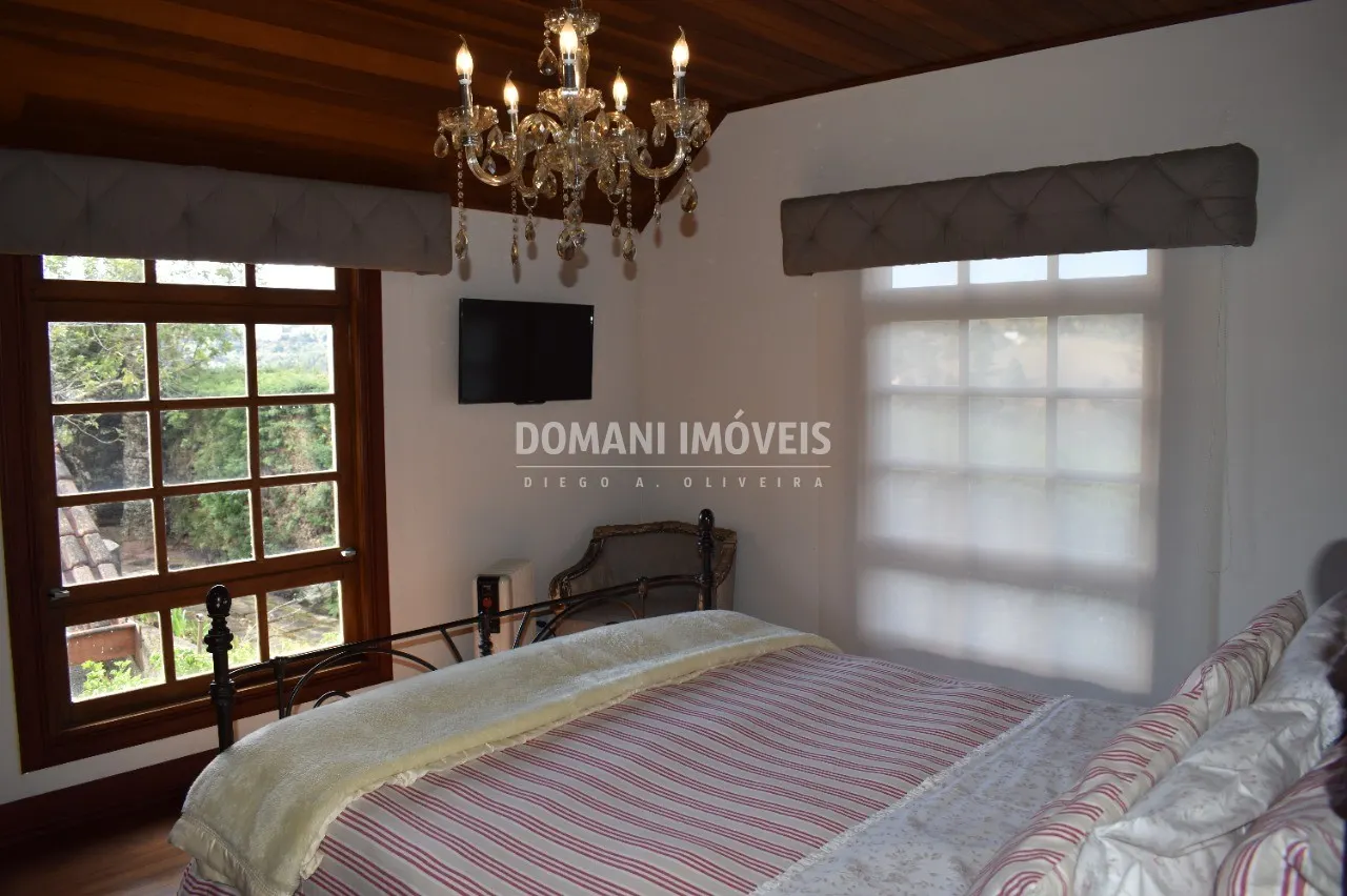 Casa à venda de 1.460 m² em Campos do Jordão, SP, Brasil