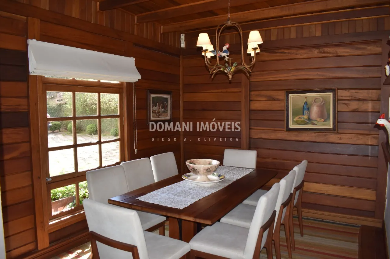 Casa à venda de 1.460 m² em Campos do Jordão, SP, Brasil