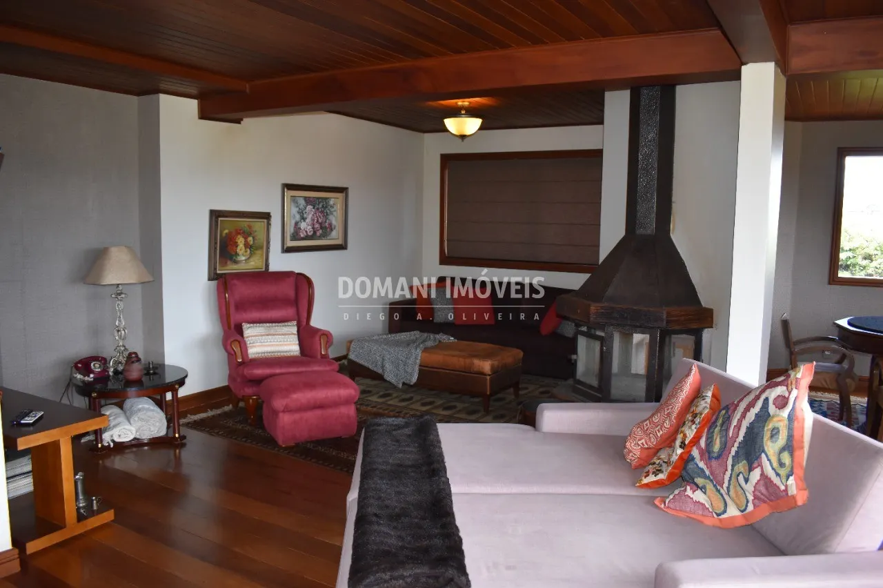 Casa à venda de 1.460 m² em Campos do Jordão, SP, Brasil