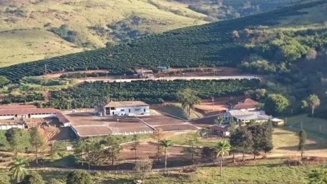 Fazenda à venda de 726 ha em Santo Antônio do Amparo, MG, Brasil