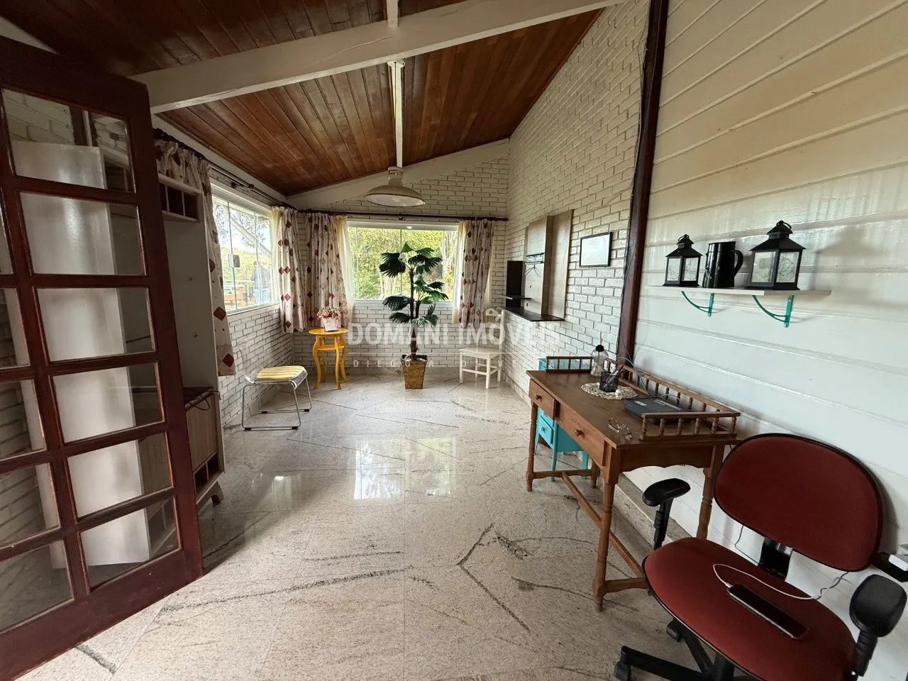 Casa à venda de 1.020 m² em Campos do Jordão, SP, Brasil