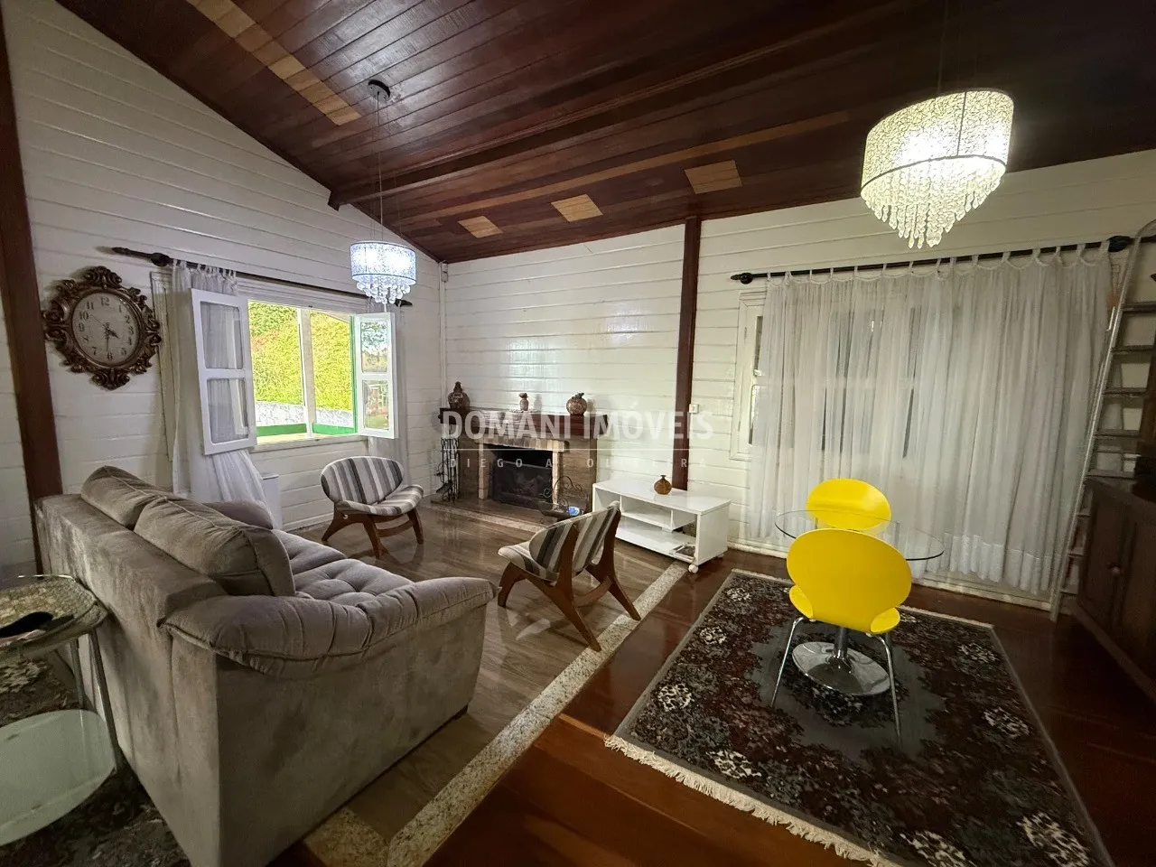 Casa à venda de 1.020 m² em Campos do Jordão, SP, Brasil