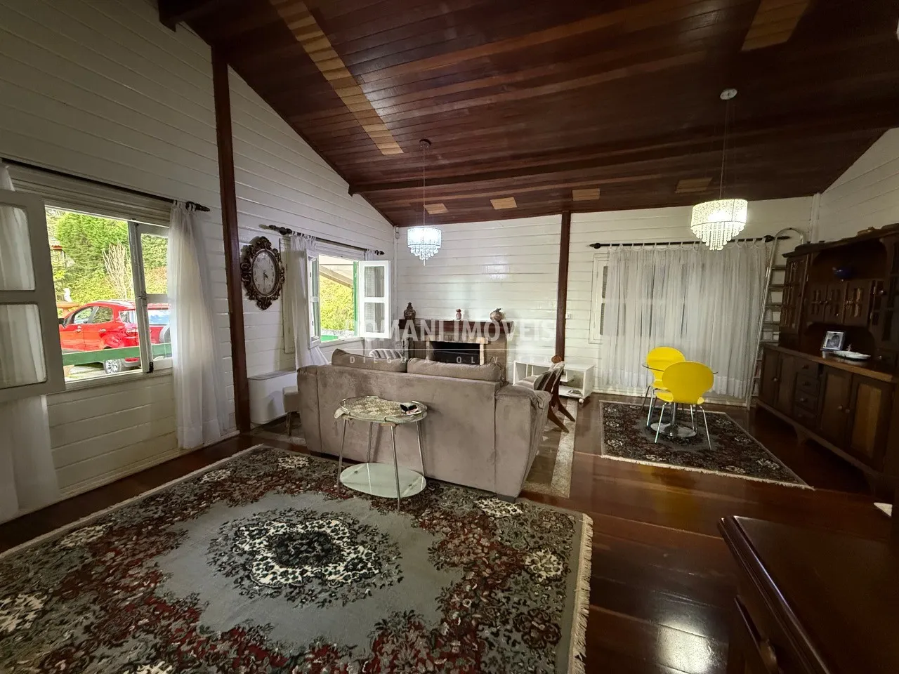 Casa à venda de 1.020 m² em Campos do Jordão, SP, Brasil