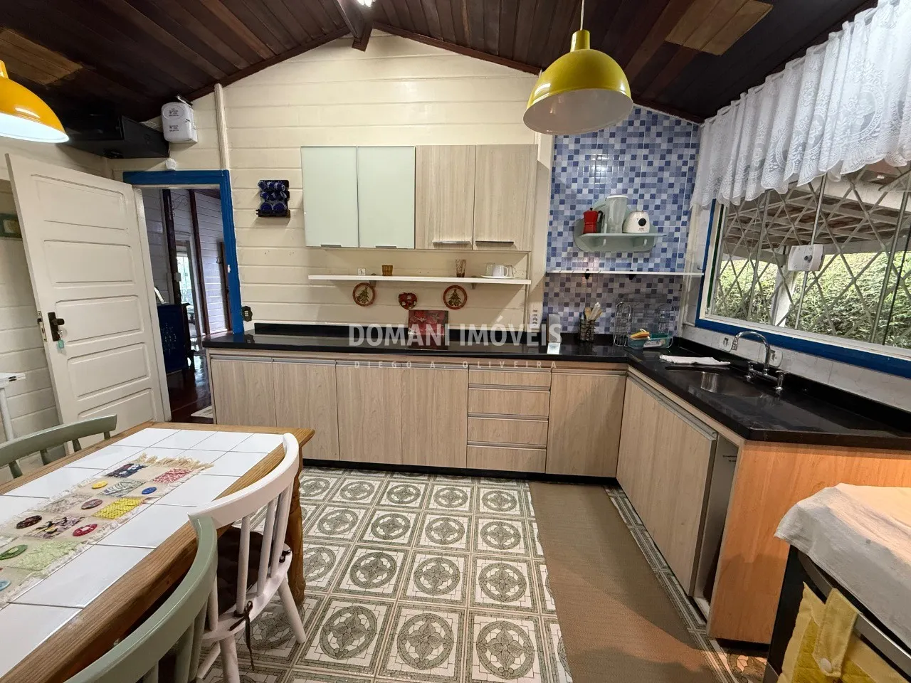 Casa à venda de 1.020 m² em Campos do Jordão, SP, Brasil