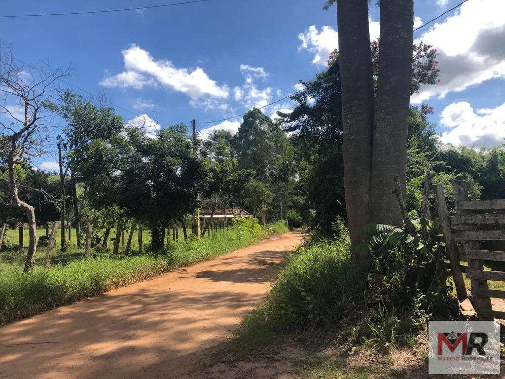 Sítio à venda de 2 ha em Estiva, MG, Brasil