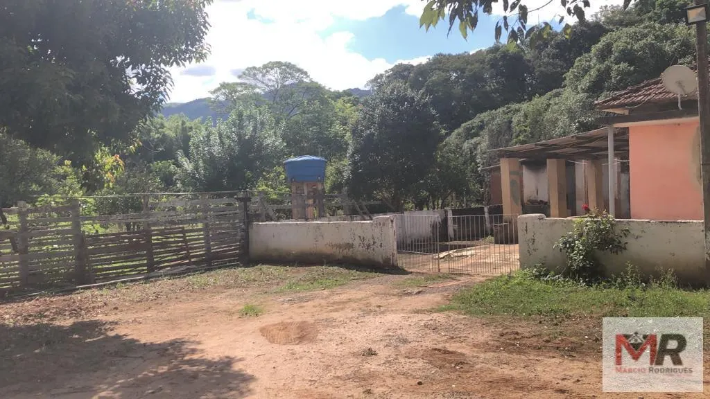 Sítio à venda de 2 ha em Estiva, MG, Brasil