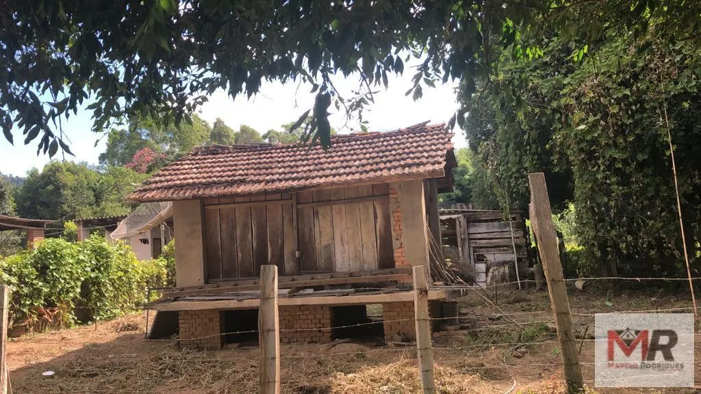 Sítio à venda de 2 ha em Estiva, MG, Brasil