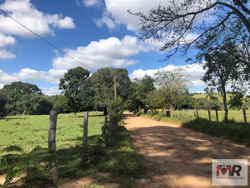 Sítio à venda de 2 ha em Estiva, MG, Brasil