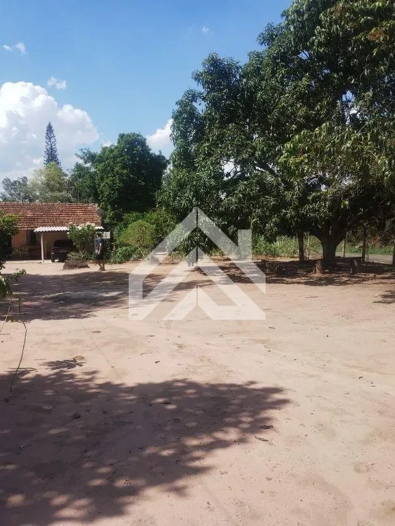 Chácara à venda de 1.400 m² em Itirapina, SP, Brasil