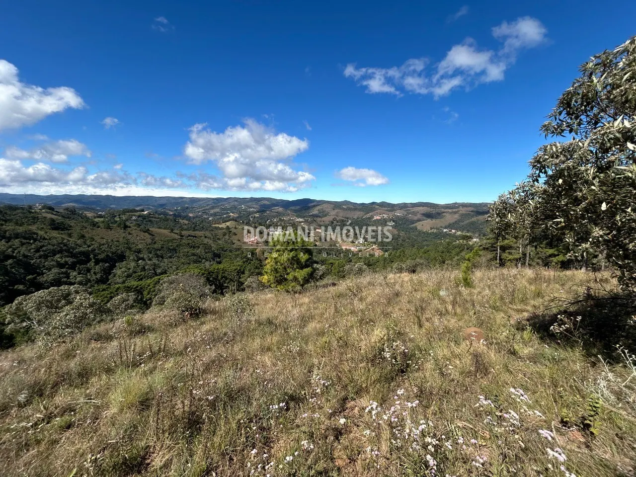 Plot for sale of 3,735 m² in Campos do Jordão, SP, Brazil