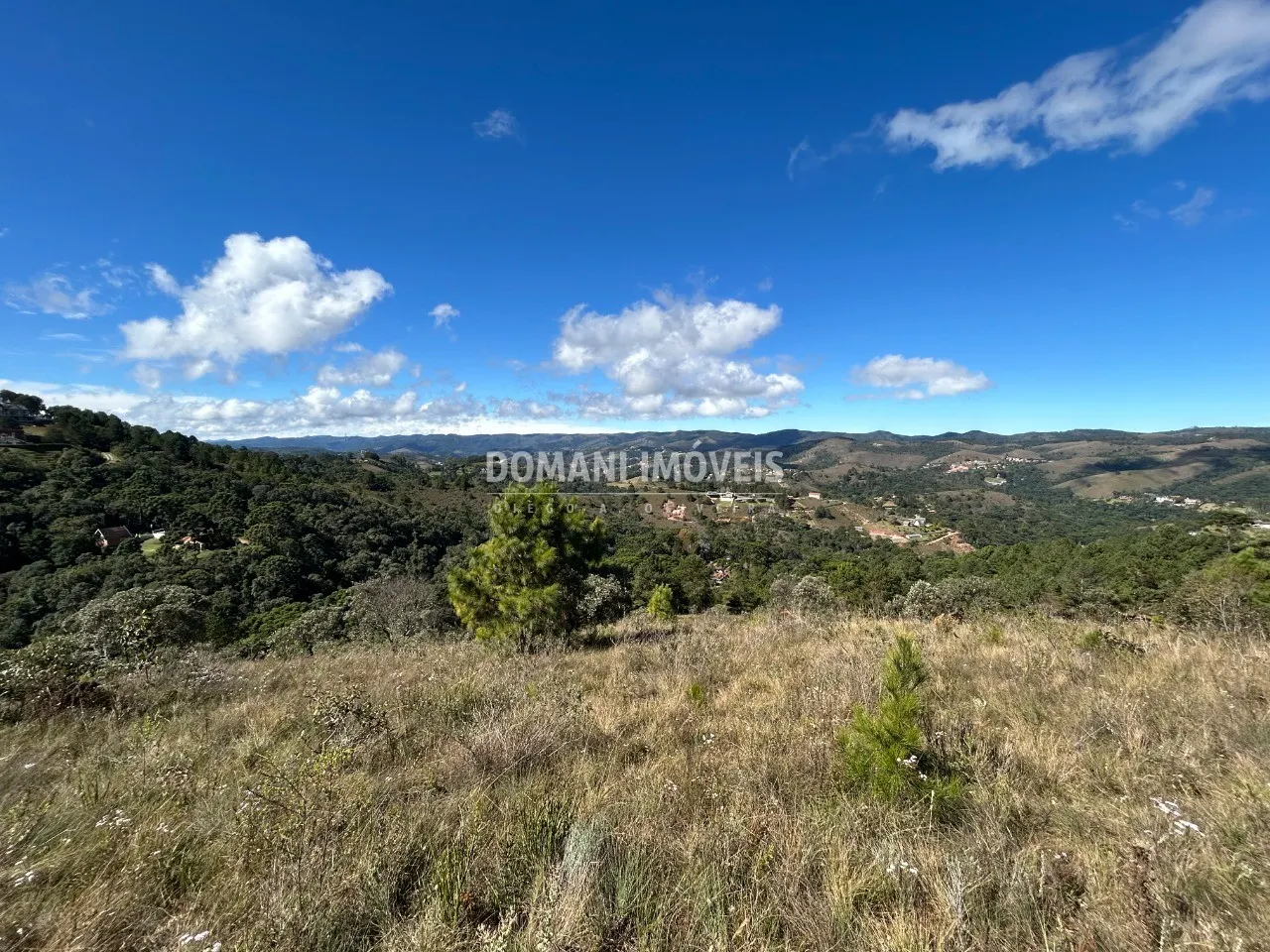 Plot for sale of 3,735 m² in Campos do Jordão, SP, Brazil