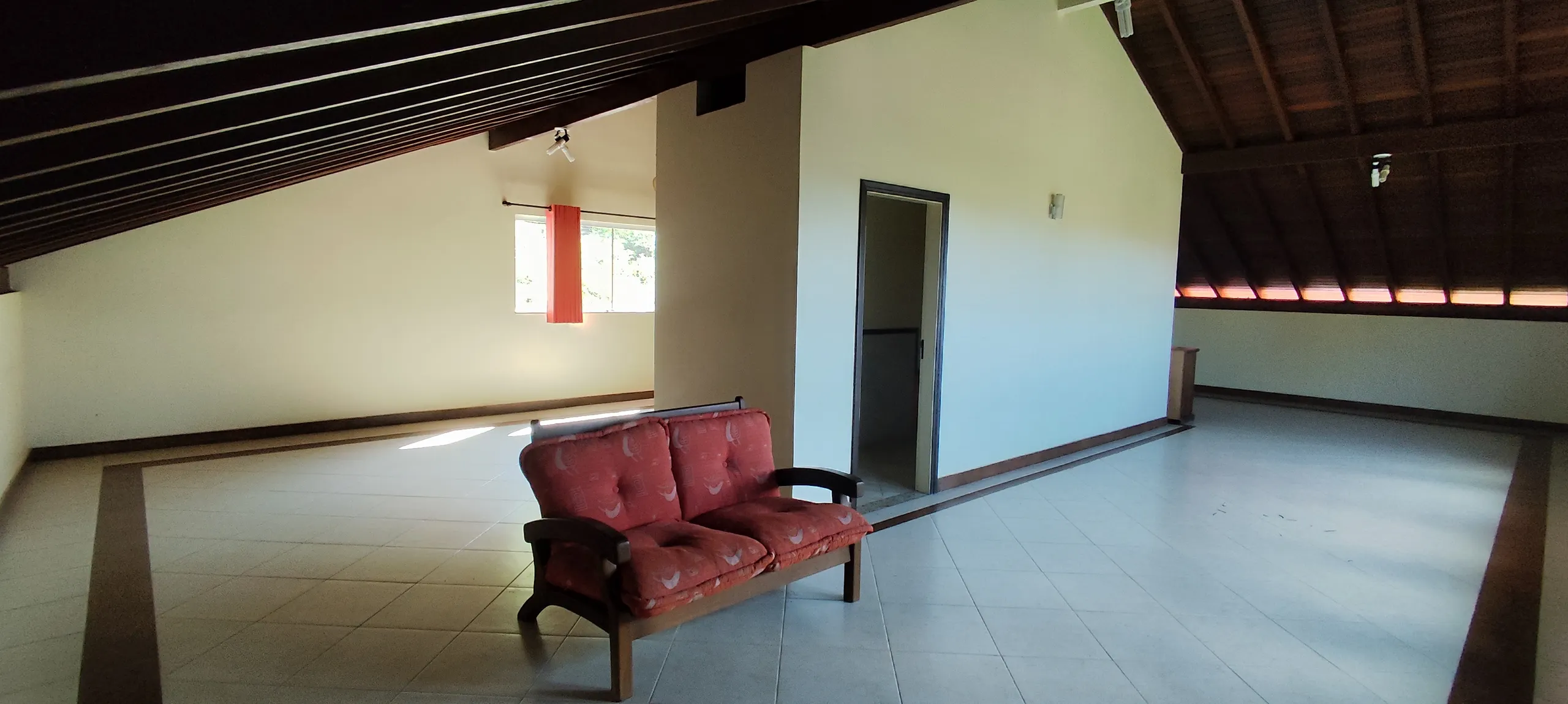 Chácara à venda de 1 ha em Maricá, RJ, Brasil