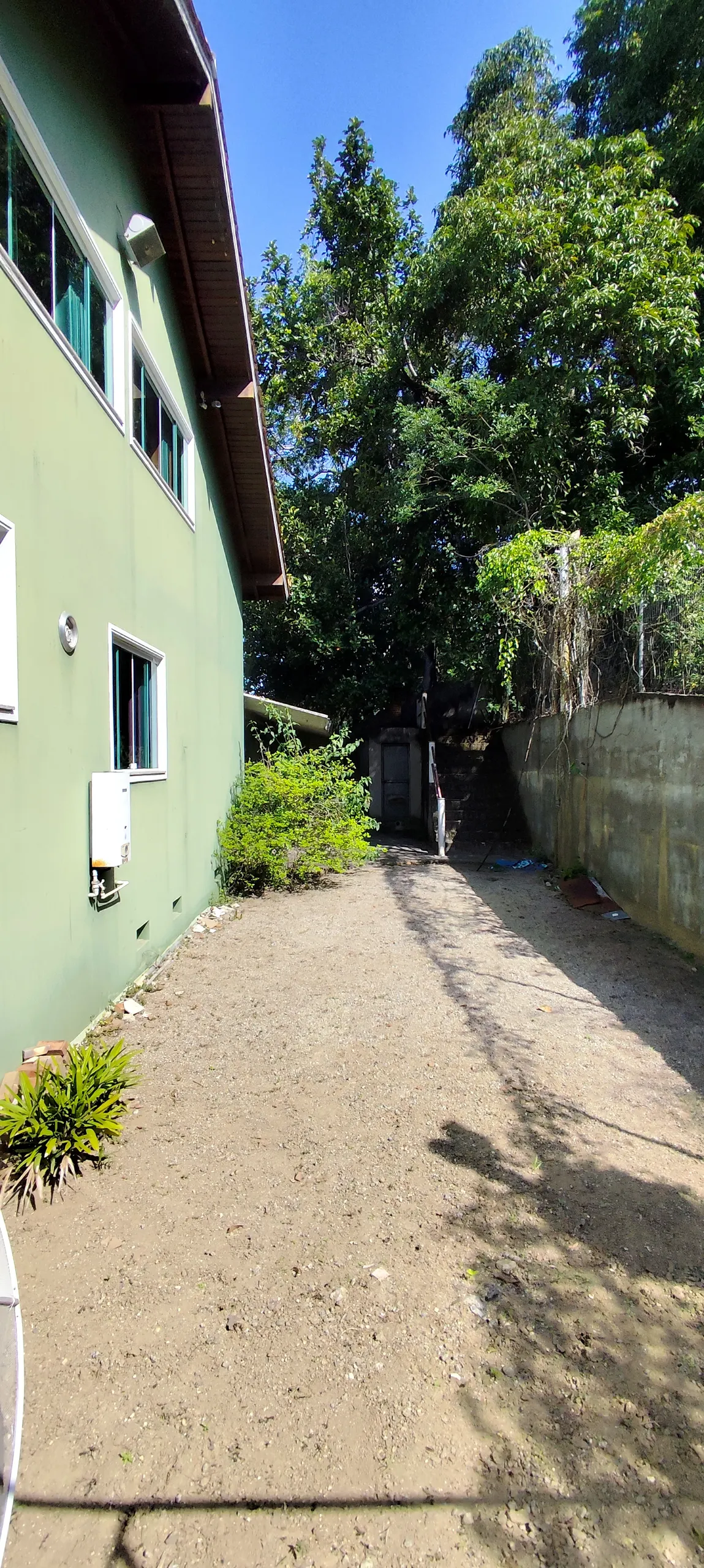 Chácara à venda de 1 ha em Maricá, RJ, Brasil