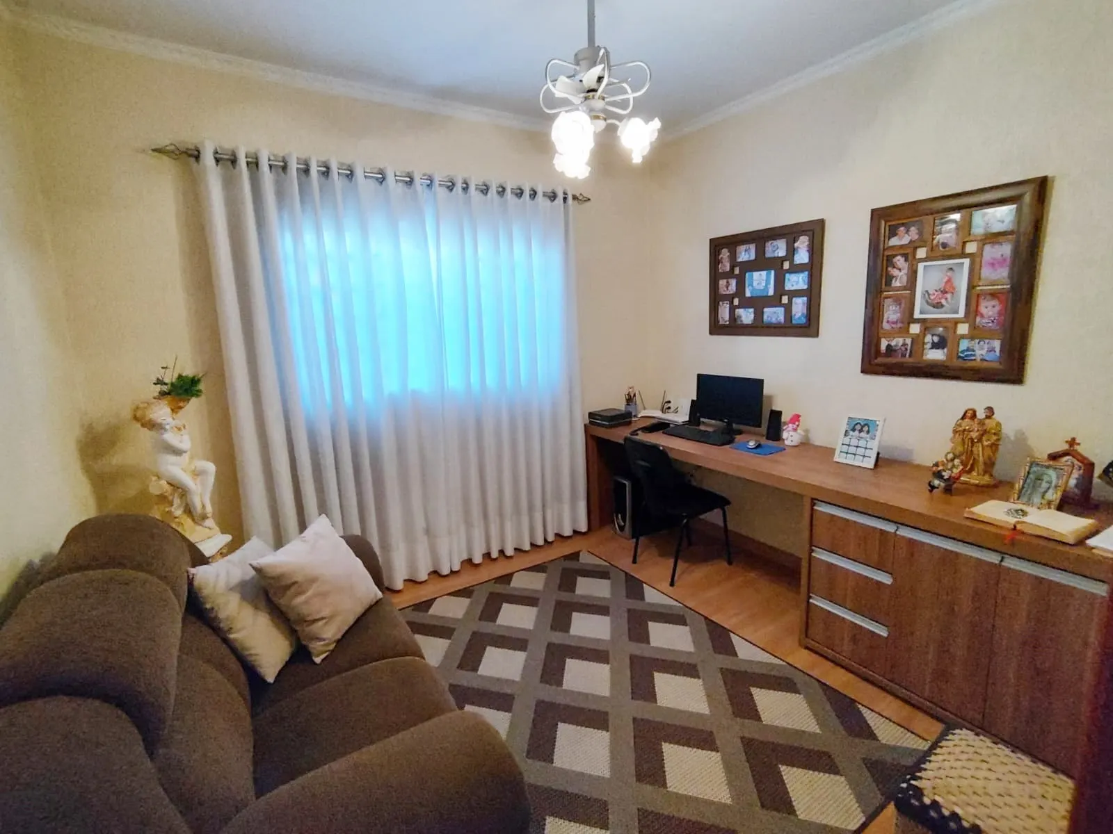 Casa à venda de 250 m² em Santa Bárbara d'Oeste, SP, Brasil