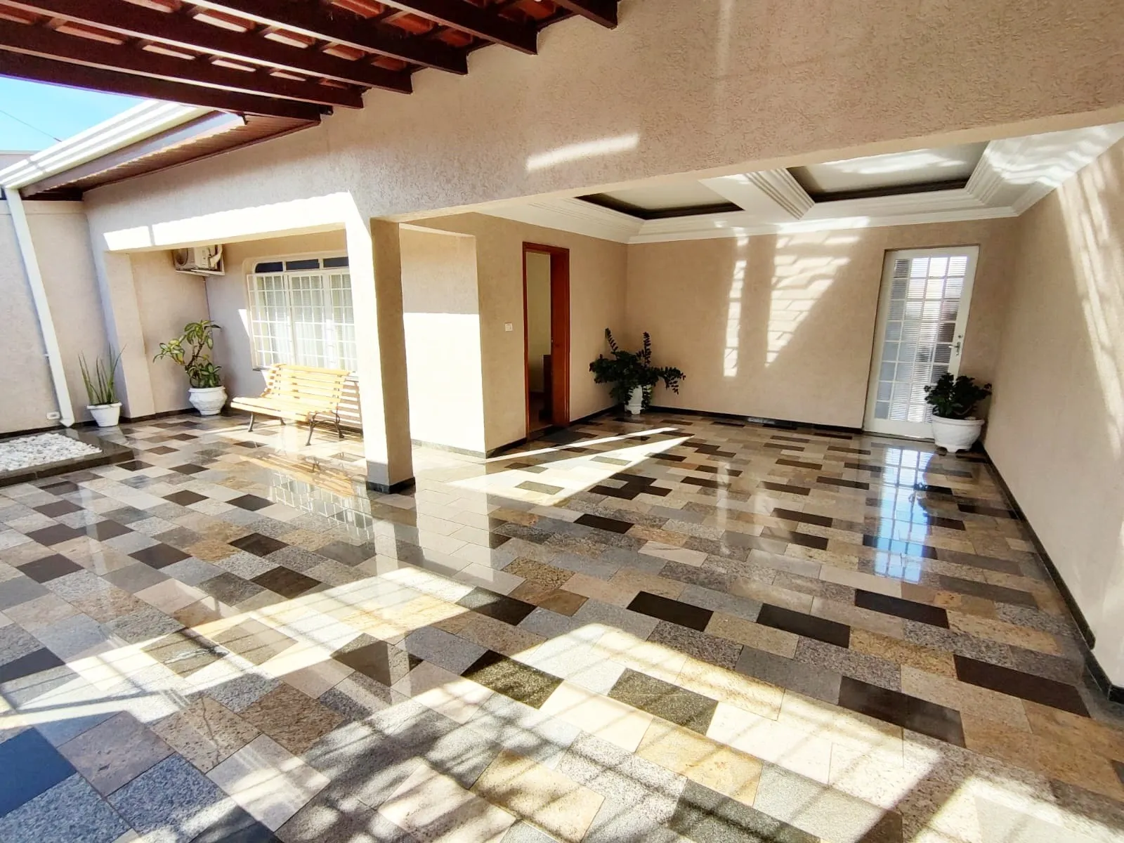 Casa à venda de 250 m² em Santa Bárbara d'Oeste, SP, Brasil