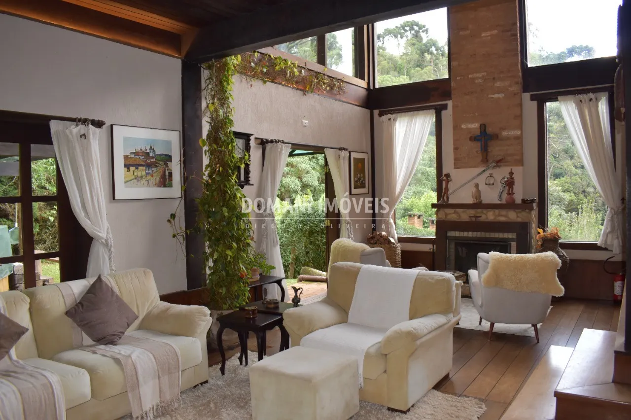 Casa à venda de 5.100 m² em Campos do Jordão, SP, Brasil