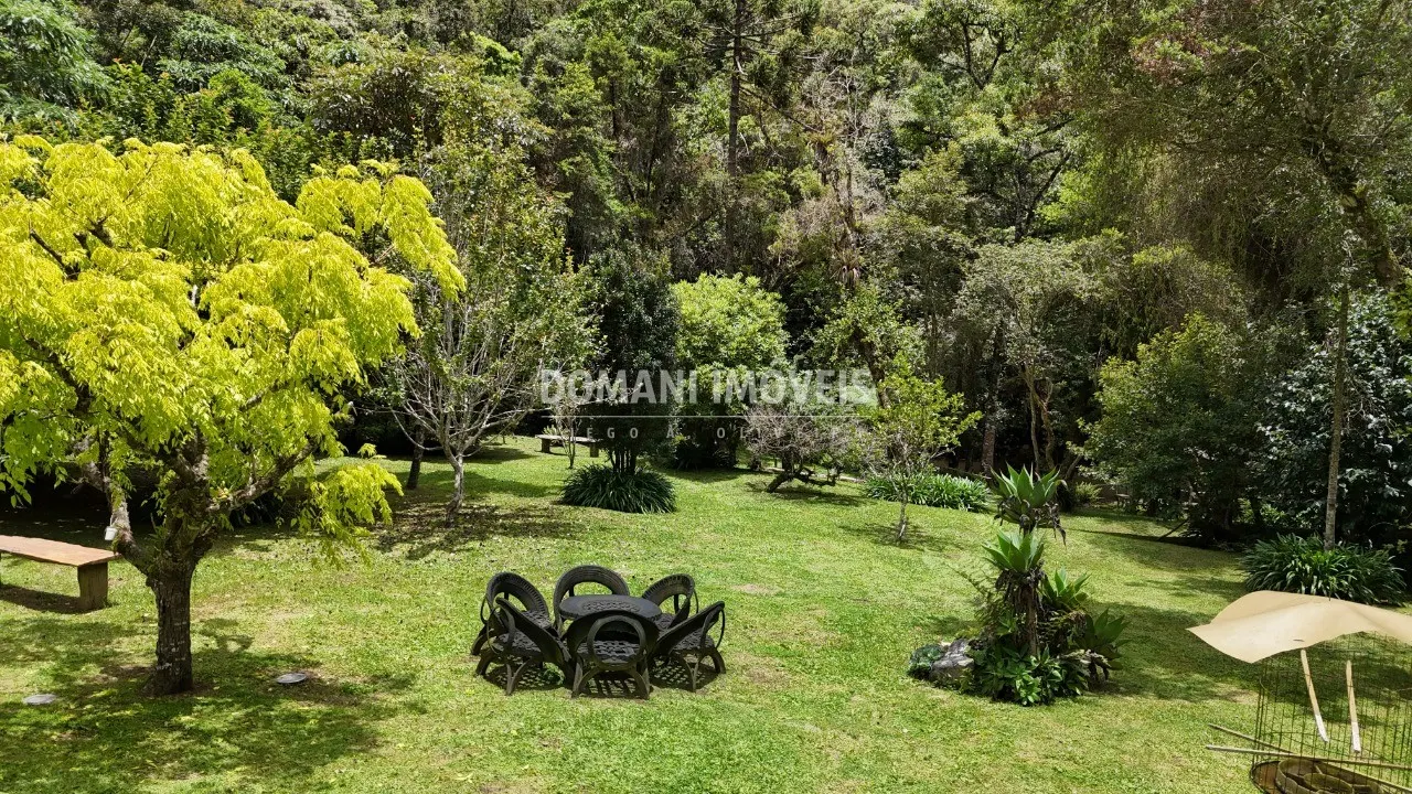 Casa à venda de 5.100 m² em Campos do Jordão, SP, Brasil