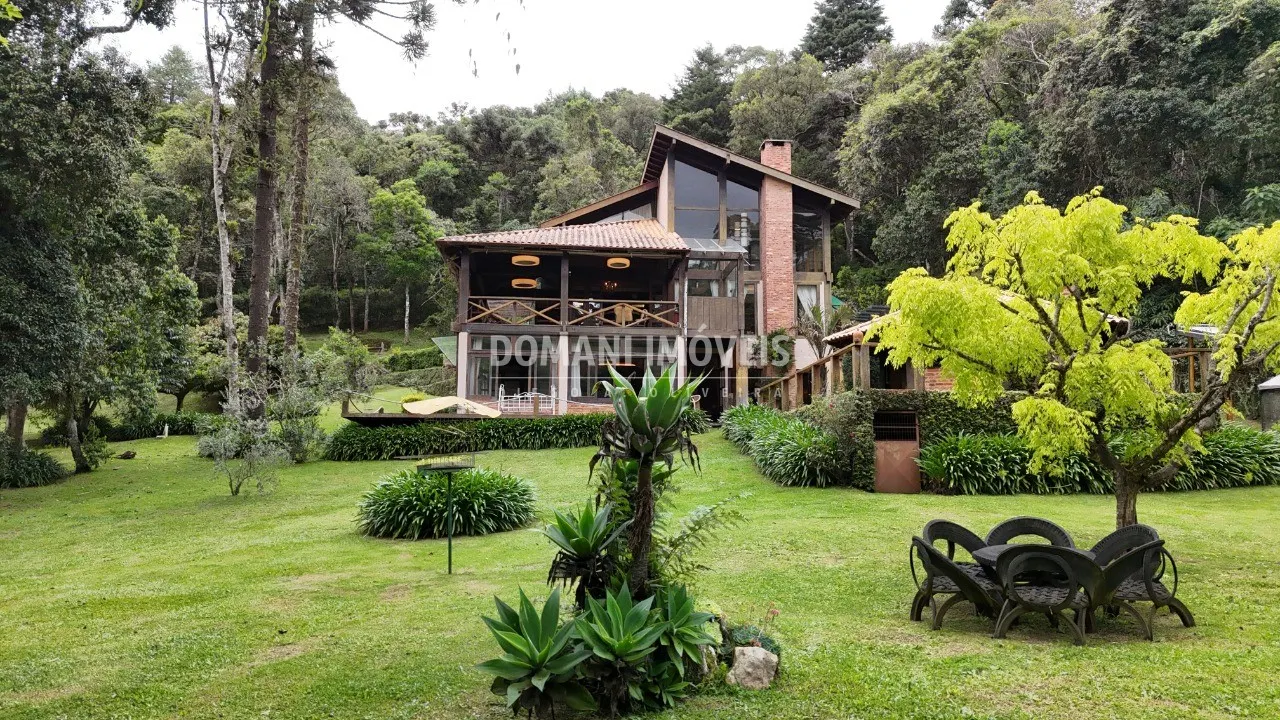 Casa à venda de 5.100 m² em Campos do Jordão, SP, Brasil