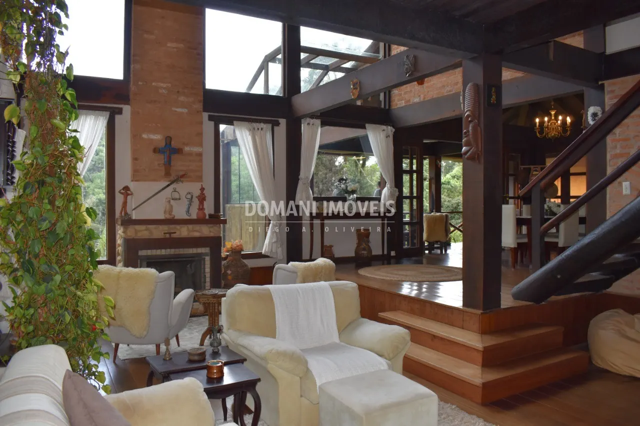 Casa à venda de 5.100 m² em Campos do Jordão, SP, Brasil