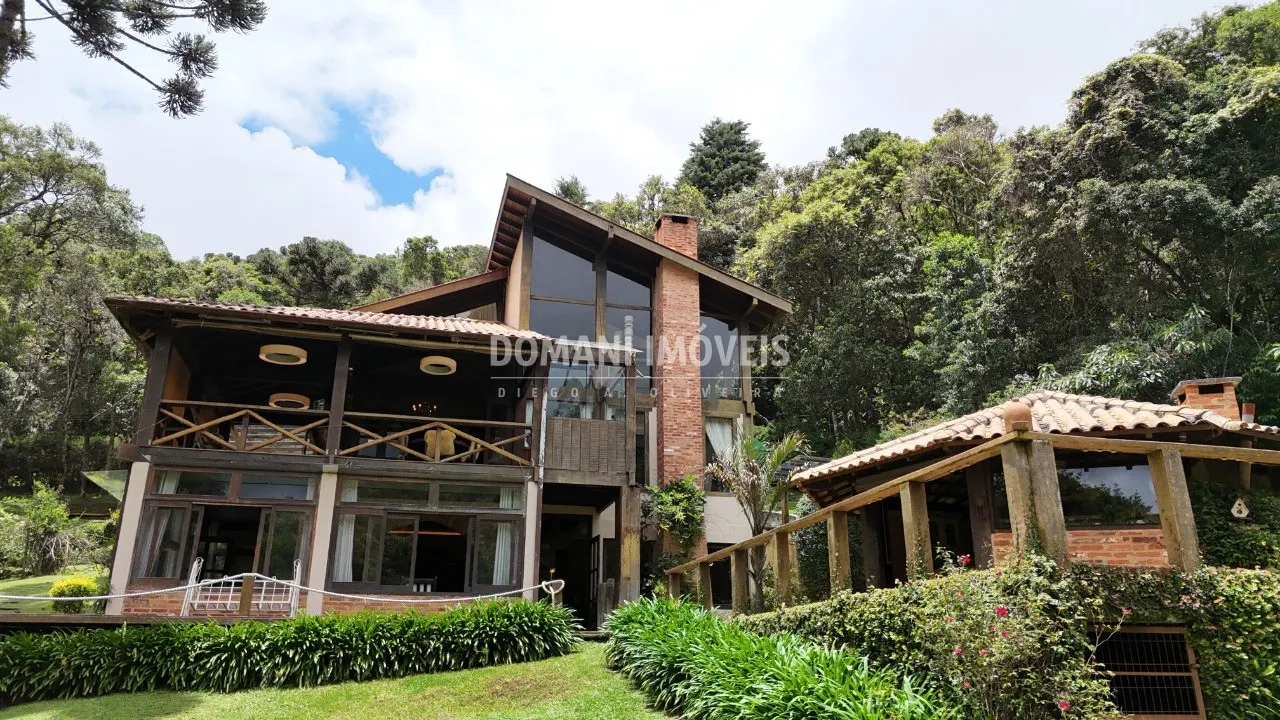 Casa à venda de 5.100 m² em Campos do Jordão, SP, Brasil