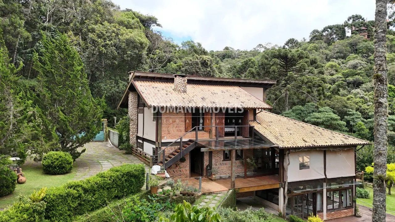 Casa à venda de 5.100 m² em Campos do Jordão, SP, Brasil