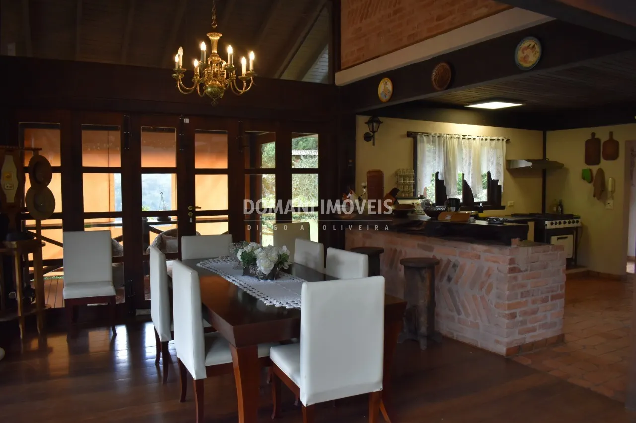 Casa à venda de 5.100 m² em Campos do Jordão, SP, Brasil