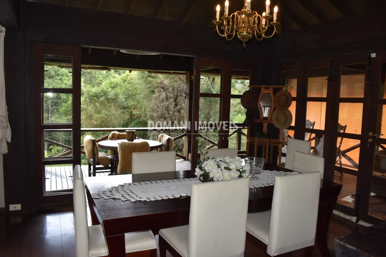 Casa à venda de 5.100 m² em Campos do Jordão, SP, Brasil