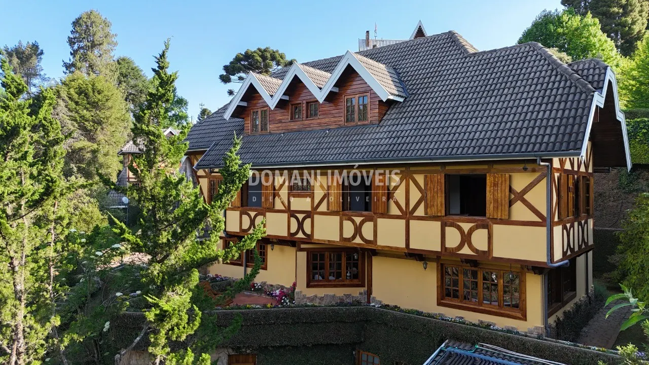 Casa à venda de 3.070 m² em Campos do Jordão, SP, Brasil