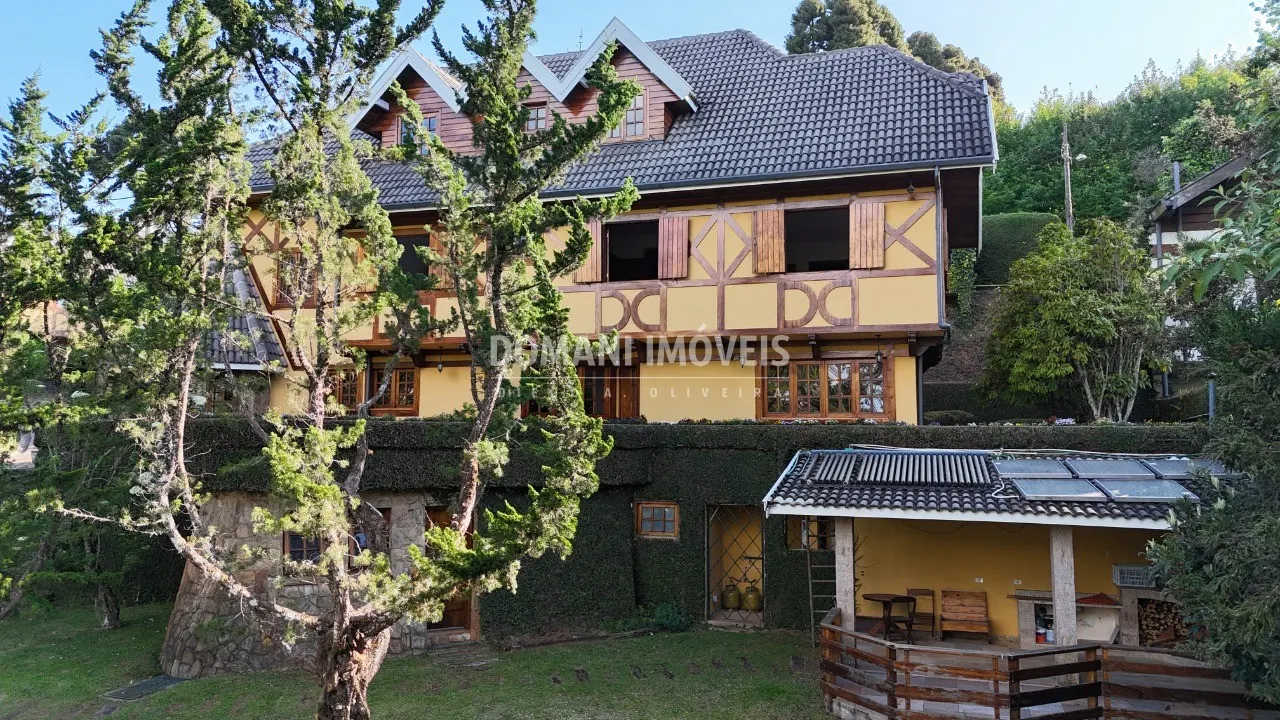 Casa à venda de 3.070 m² em Campos do Jordão, SP, Brasil