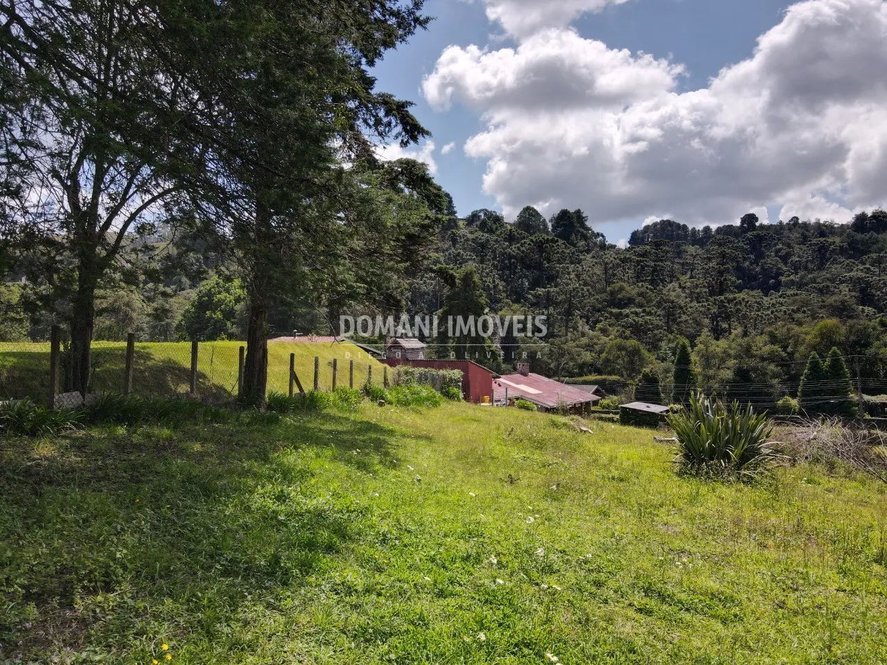 Terreno à venda de 1.330 m² em Campos do Jordão, SP, Brasil