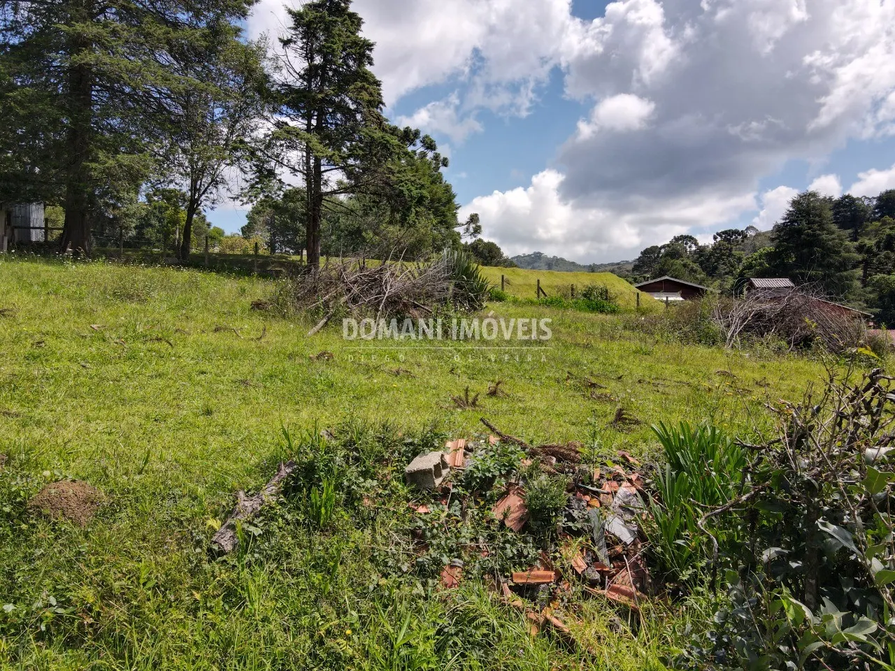 Terreno à venda de 1.330 m² em Campos do Jordão, SP, Brasil
