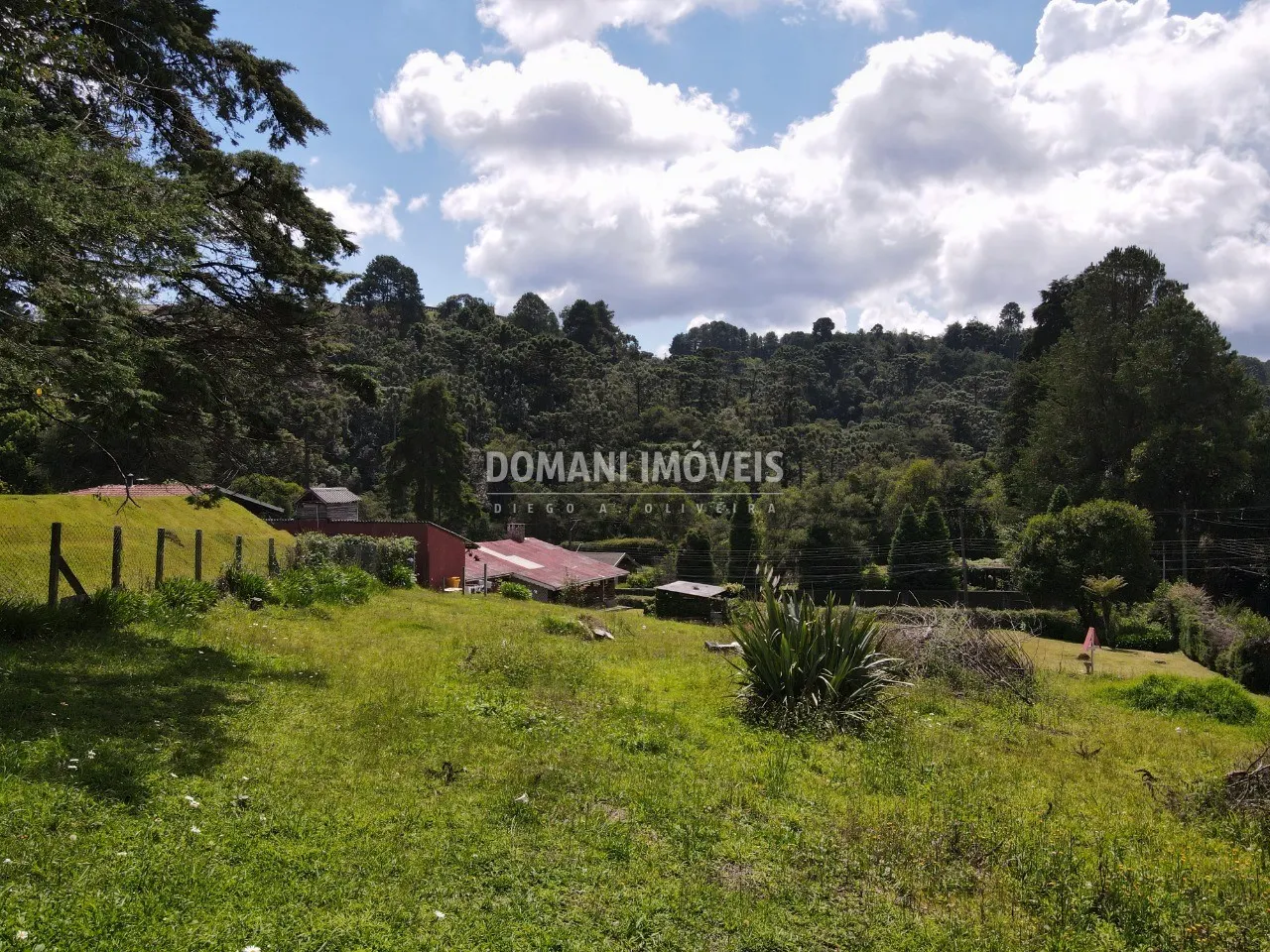 Terreno à venda de 1.330 m² em Campos do Jordão, SP, Brasil
