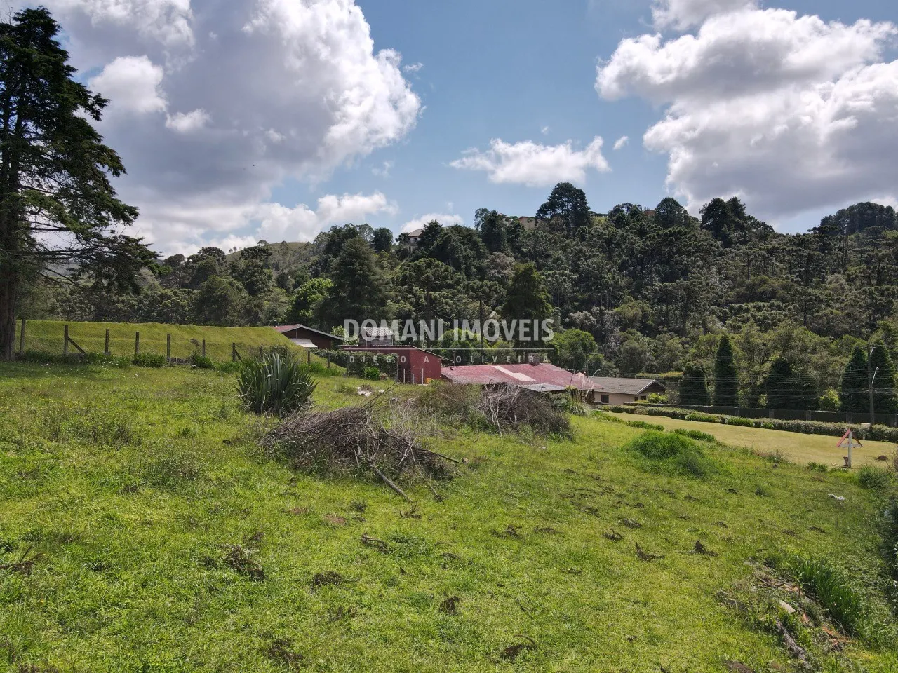 Terreno à venda de 1.330 m² em Campos do Jordão, SP, Brasil