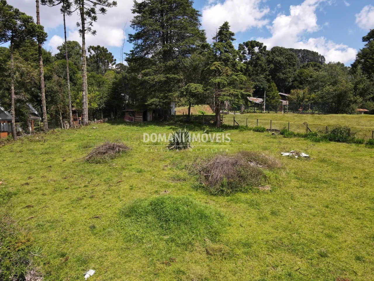 Terreno à venda de 1.330 m² em Campos do Jordão, SP, Brasil
