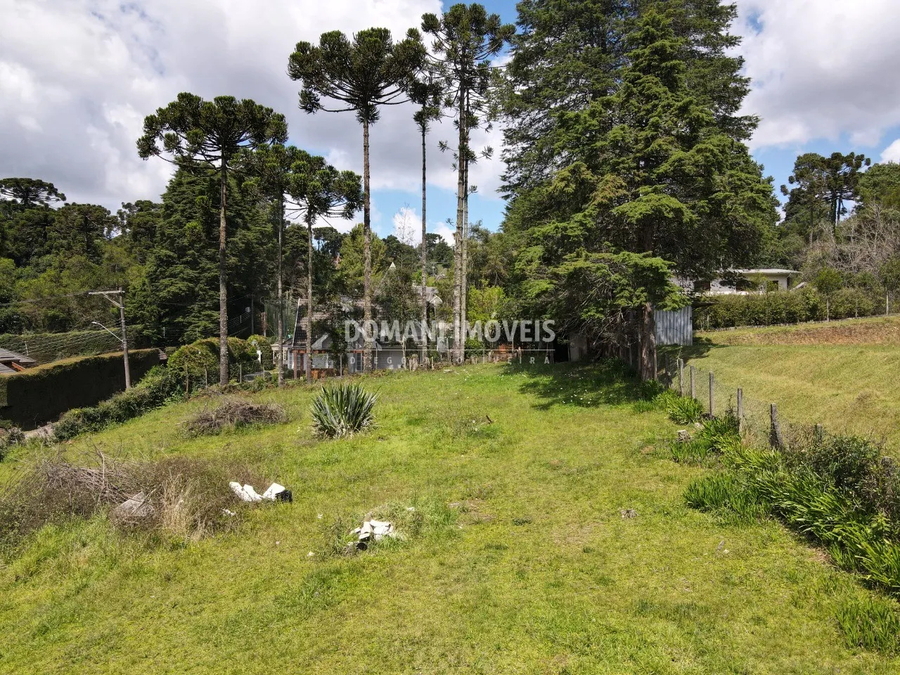 Terreno à venda de 1.330 m² em Campos do Jordão, SP, Brasil
