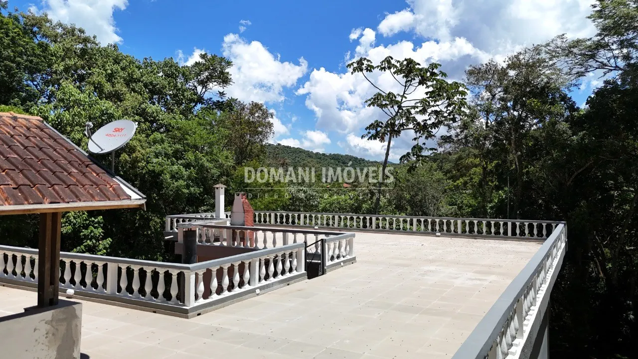 Casa à venda de 5.776 m² em Santo Antônio do Pinhal, SP, Brasil
