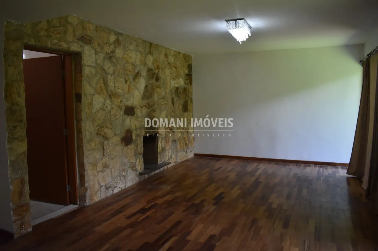 Casa à venda de 5.776 m² em Santo Antônio do Pinhal, SP, Brasil
