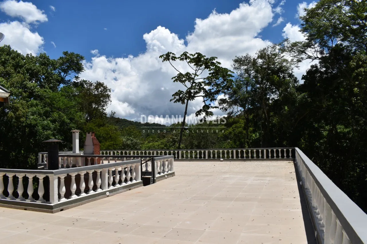 Casa à venda de 5.776 m² em Santo Antônio do Pinhal, SP, Brasil