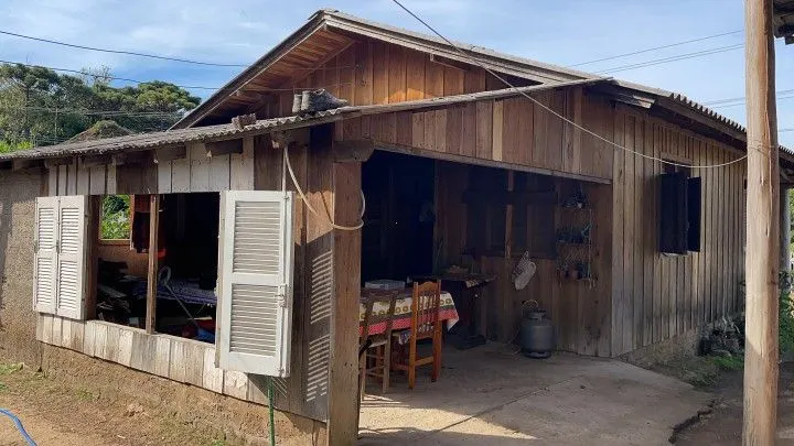 Chácara à venda de 4.800 m² em Santo Antônio da Patrulha, RS, Brasil