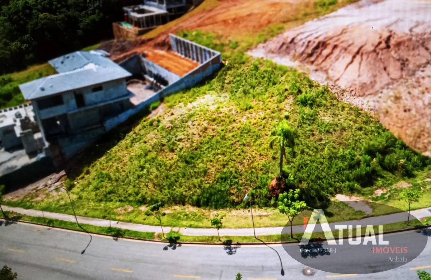 Terreno à venda de 909 m² em Atibaia, SP, Brasil