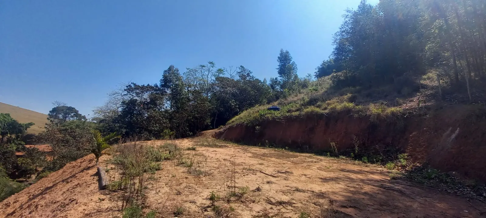 Terreno à venda de 4.200 m² em Paraibuna, SP, Brasil