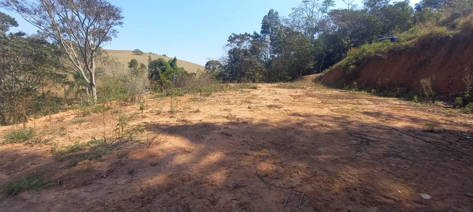 Terreno à venda de 4.200 m² em Paraibuna, SP, Brasil